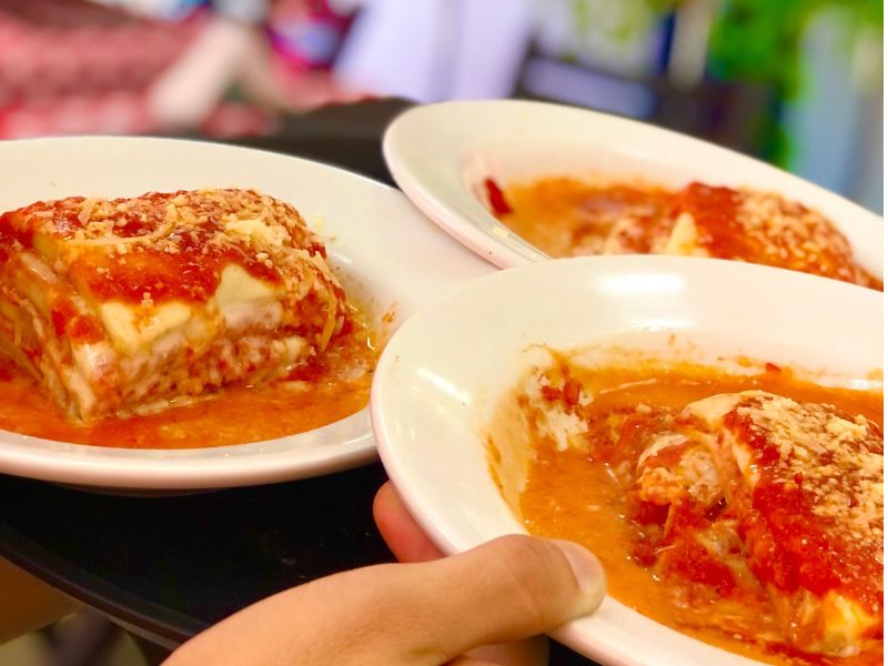 SANTA PASTA - A Melhor massa fresca, preparada na hora com o molho de sua  preferência